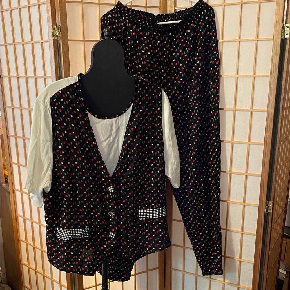 Vintage Best Blouse Company Stylish Cherries Polka Dot Pants & Vest Set